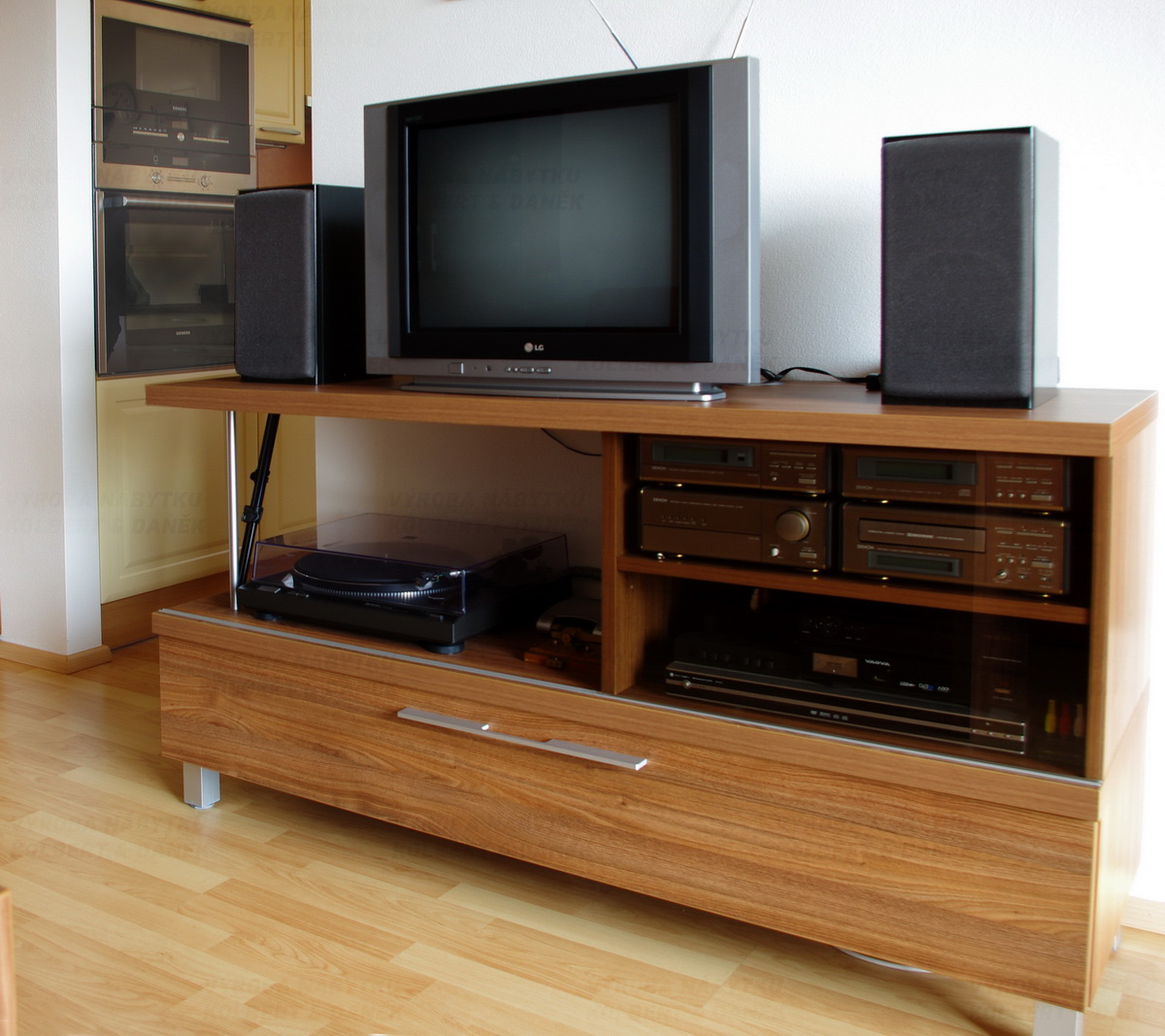 Ostatní nábytek na míru